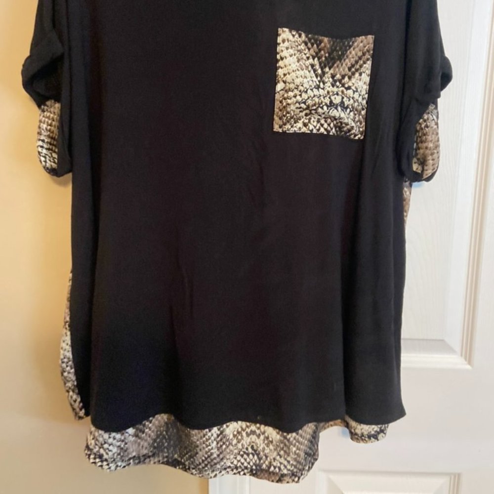 Cato Fashions Knit/Woven Flowy Top - Size 22/24W - Black/Snake Print - Picture 2 of 8